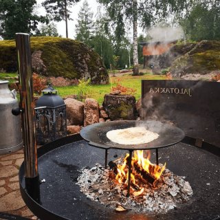 Nuotiogrilli pihalle ja mökille – kotimainen ja kestävä