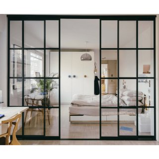 Lasinen tilanjakaja, mittatilaustyönä kotiisi nopealla toimituksella.