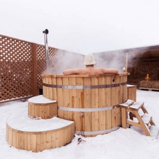 Puukylpytynnyri 4-12 henkilölle. Edullinen palju puusta. Monta kokoa!