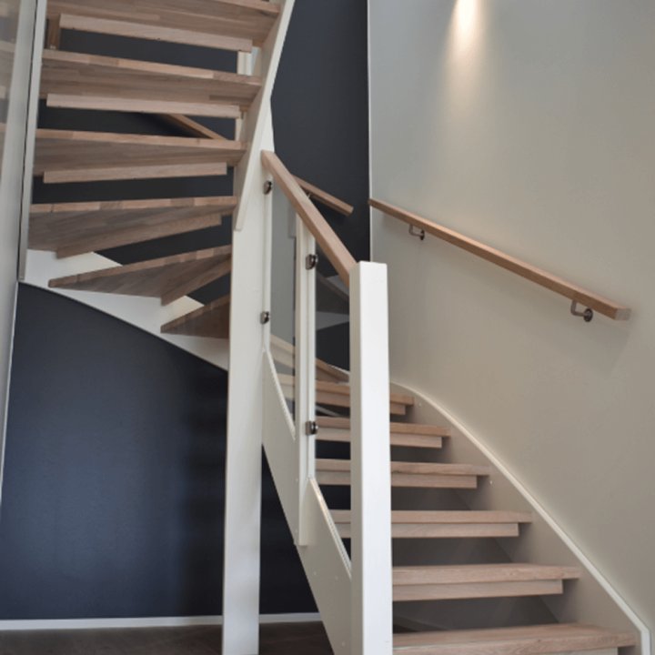 Portaiden tarjouspyyntö – Mittatilausportaat omien mittojen mukaan | LokkiTuote.fi