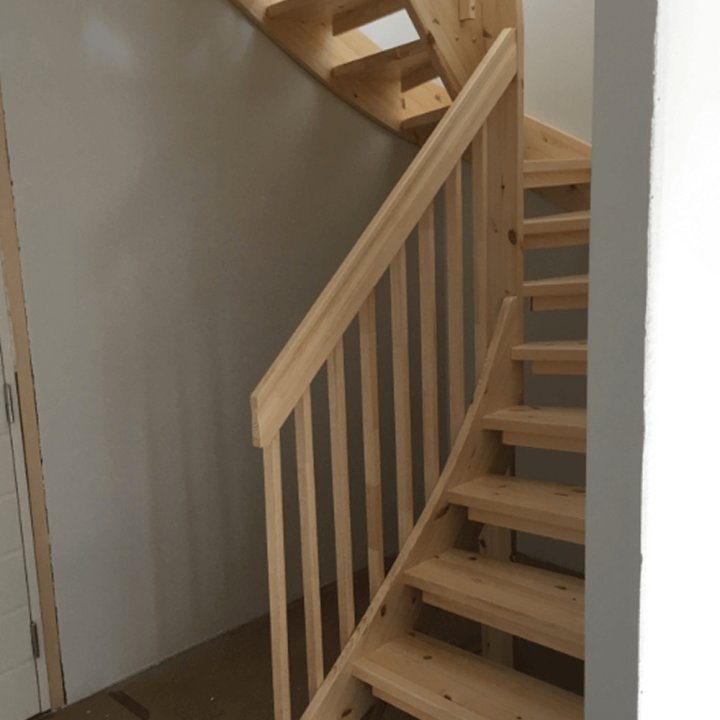 Portaiden tarjouspyyntö – Mittatilausportaat omien mittojen mukaan | LokkiTuote.fi