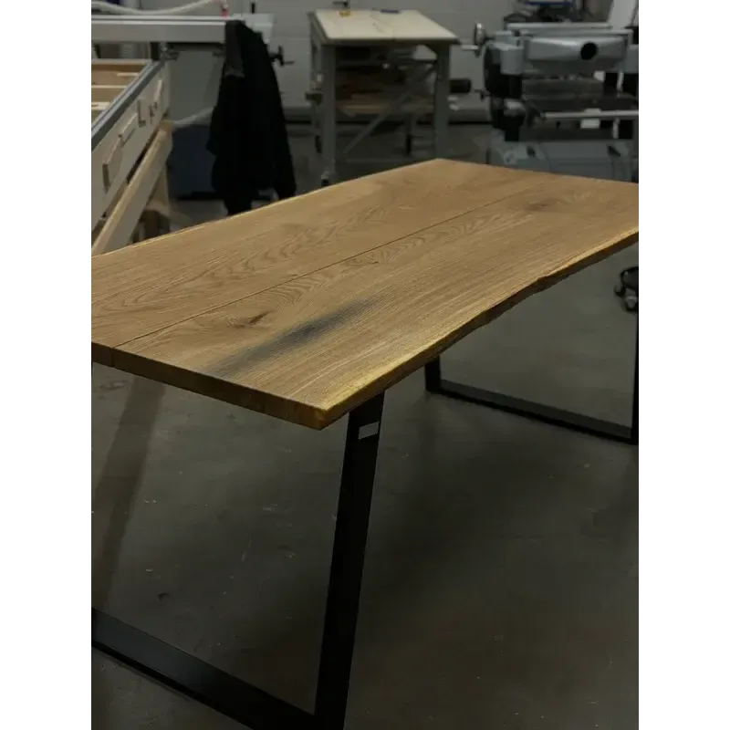 Mittatilauslankkupöytä Tammi. Räätälöi haluamasi!