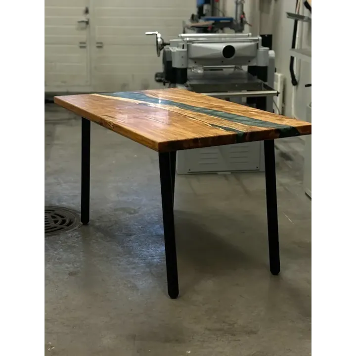 Epoksi spalttikoivu ruokapöytä. 90 x 140 cm