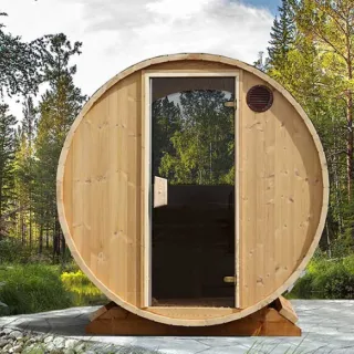 Maisemaikkuna tynnyrisaunaan kuvattuna etupuolelta