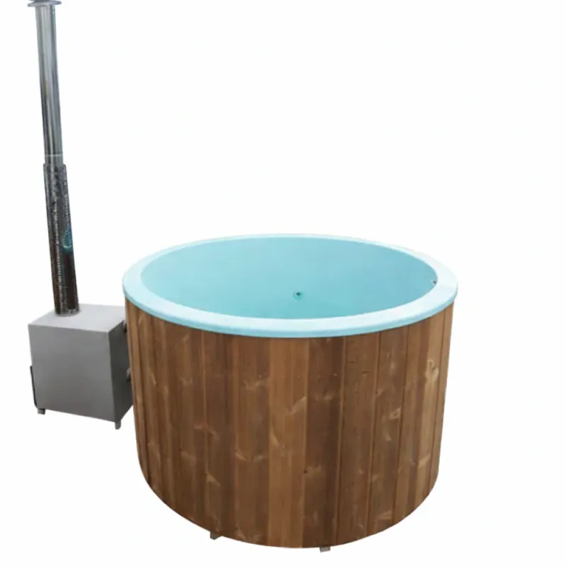 Pyöreä kylpytynnyri 1100 litraa, soveltuu 4 henkilölle, kompakti palju pihalle