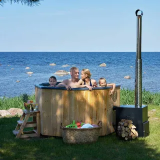kahdeksankulmainen kylpytynnyri 6 henkilölle, 1200 Litraa, perhemallin allas