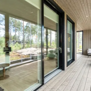 Liukuovi, puu-alumiini, musta, 1990 x2090 mm, ulkopuolelta katsottuna