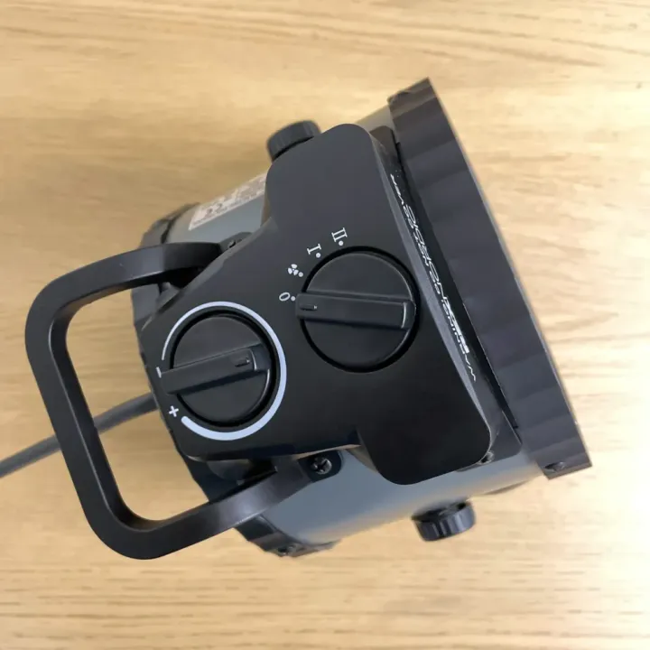 REXNORDIC HEAT2000 lämpöpuhallin ylhäältä – säätöpyörillä varustettu PTC‑lämmitin