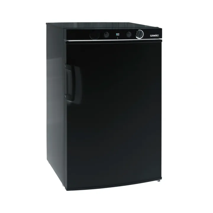 Sunwind Ventus 100 TC musta kaasujääkaappi edestä – pakastinlokerolla varustettu mökkijääkaappi