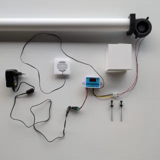 Aurinkoilmakeräin – täysmusta ulkoyksikkö (0,75 m²)